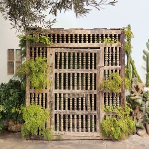 wooden-screen-balusters-larco-museum-gardens-lima-peru