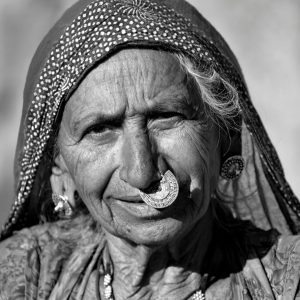 bishnoi-woman-nose-ring-rajasthan-india-portrait